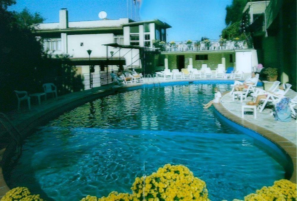 Hotel Cavour Sorrento Exterior foto